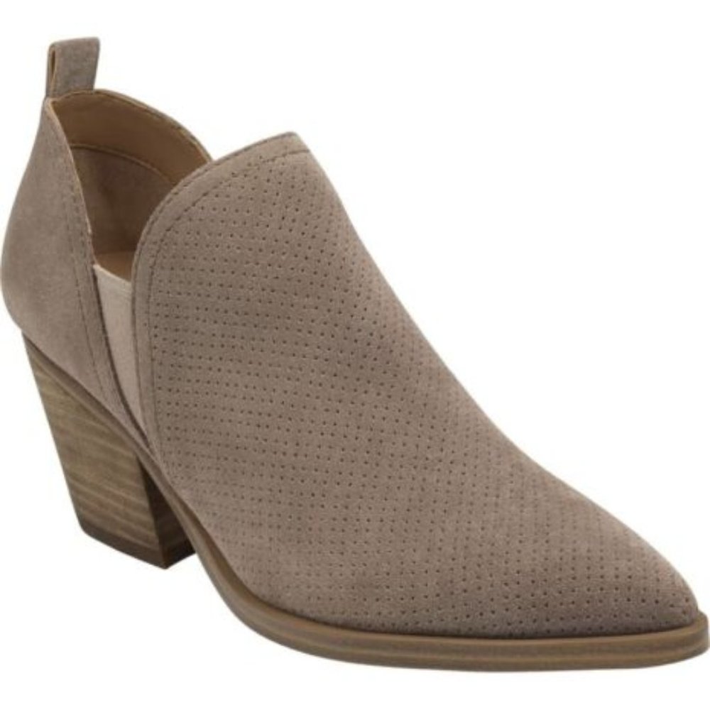 Marc Fisher Dalar Suede Leather Perforated Pointed Toe Chelsea Bootie 9.5M EUC
